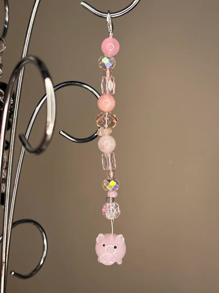 Piggy keychain — handmade keychain by Beadiverse