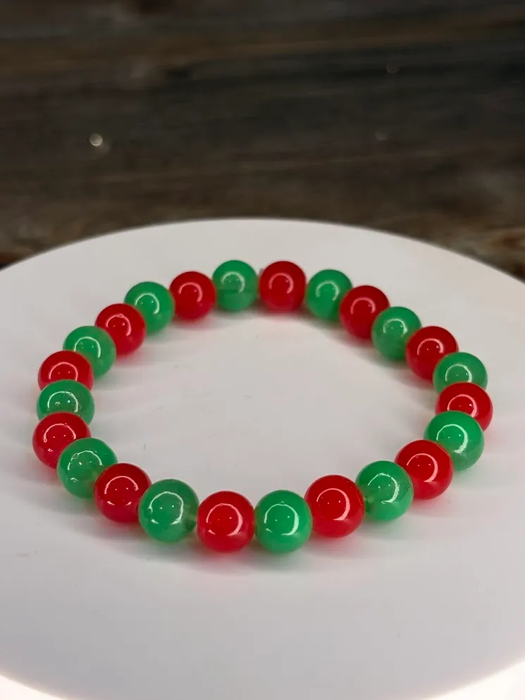 Deck the halls bracelet — handmade bracelet by Beadiverse