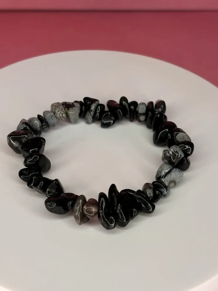 Black crystal bracelet — handmade bracelet by Beadiverse