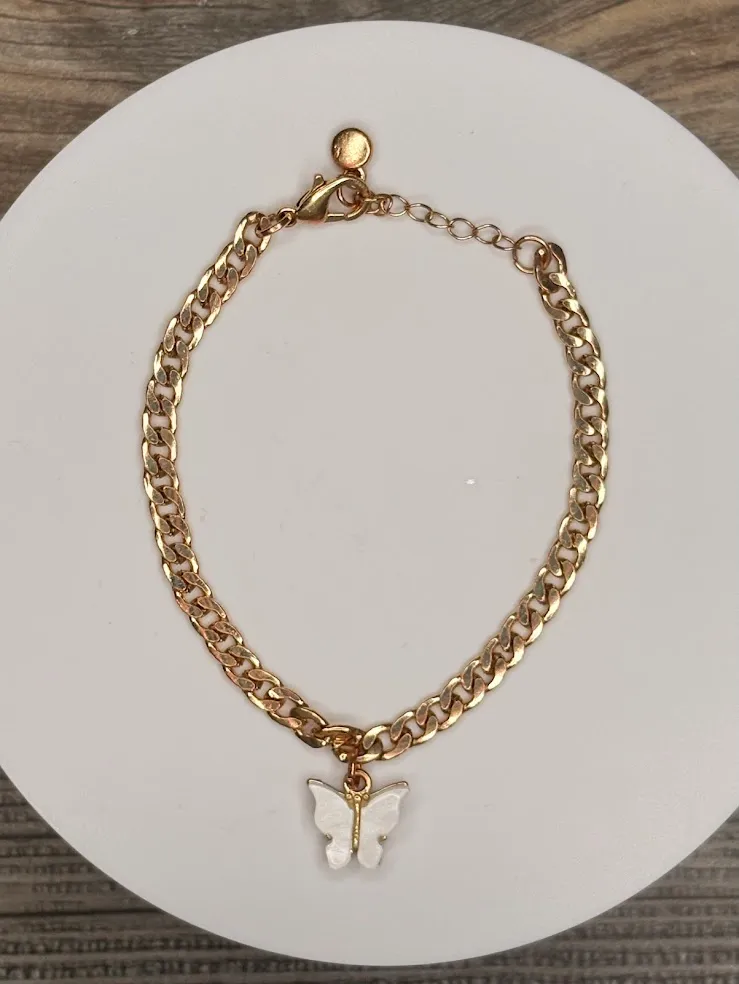 Golden flutter bracelet 2