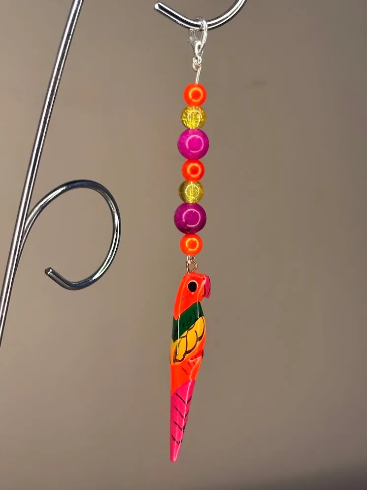 Sunset parrot keychain — handmade keychain by Beadiverse