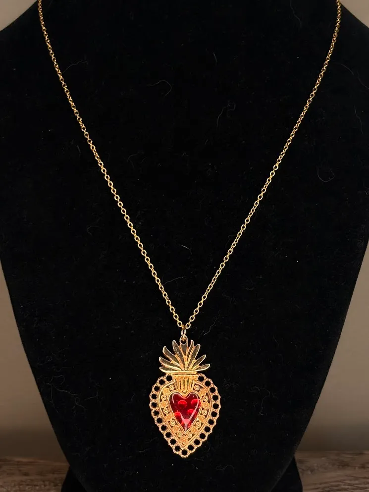 Gilded heart necklace — handmade necklace by Beadiverse