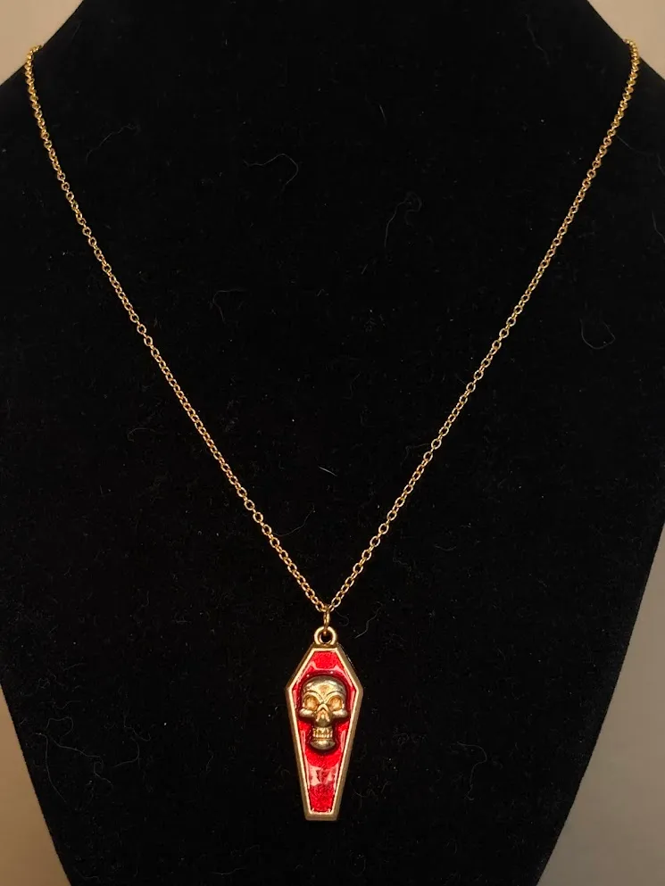 Coffin kiss necklace — handmade necklace by Beadiverse