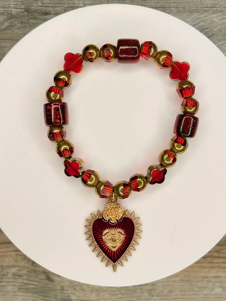 Watchfull heart bracelet — handmade bracelet by Beadiverse