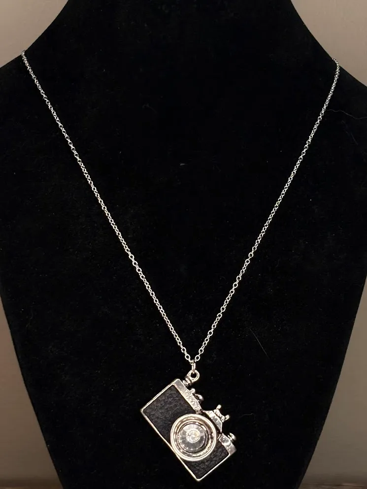 Snapshot necklace — handmade necklace by Beadiverse