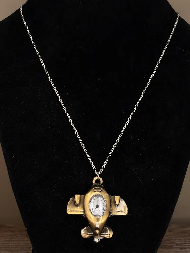 Time flies necklace — handmade necklace by Beadiverse
