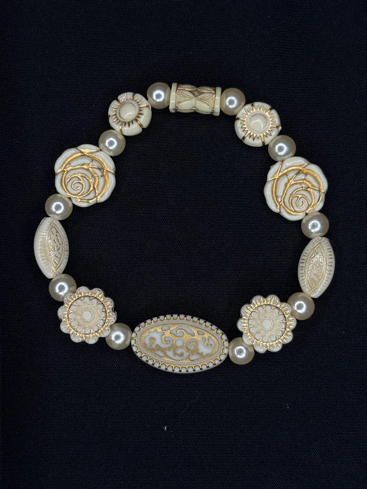 Ivory rose bracelet — handmade bracelet by Beadiverse