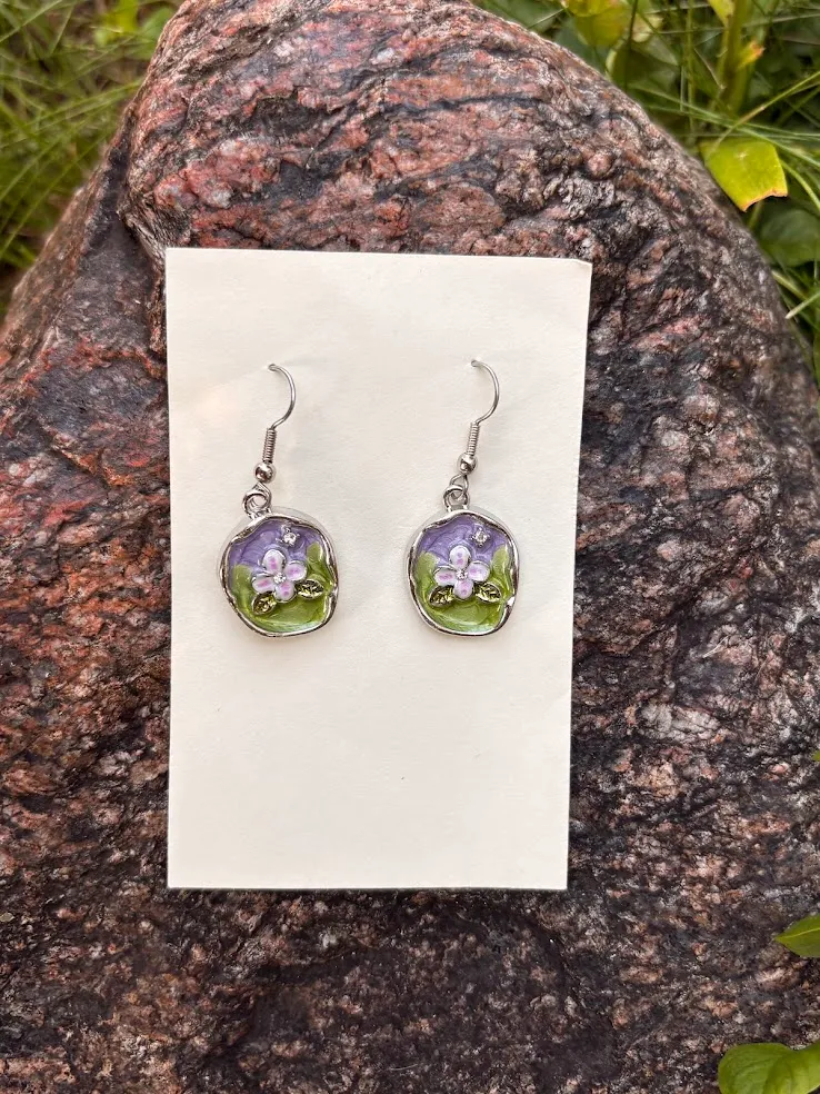 Lilly pad pond earrings — handmade earrings by Beadiverse