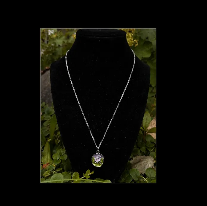Lilly pad pond necklace — handmade necklace by Beadiverse