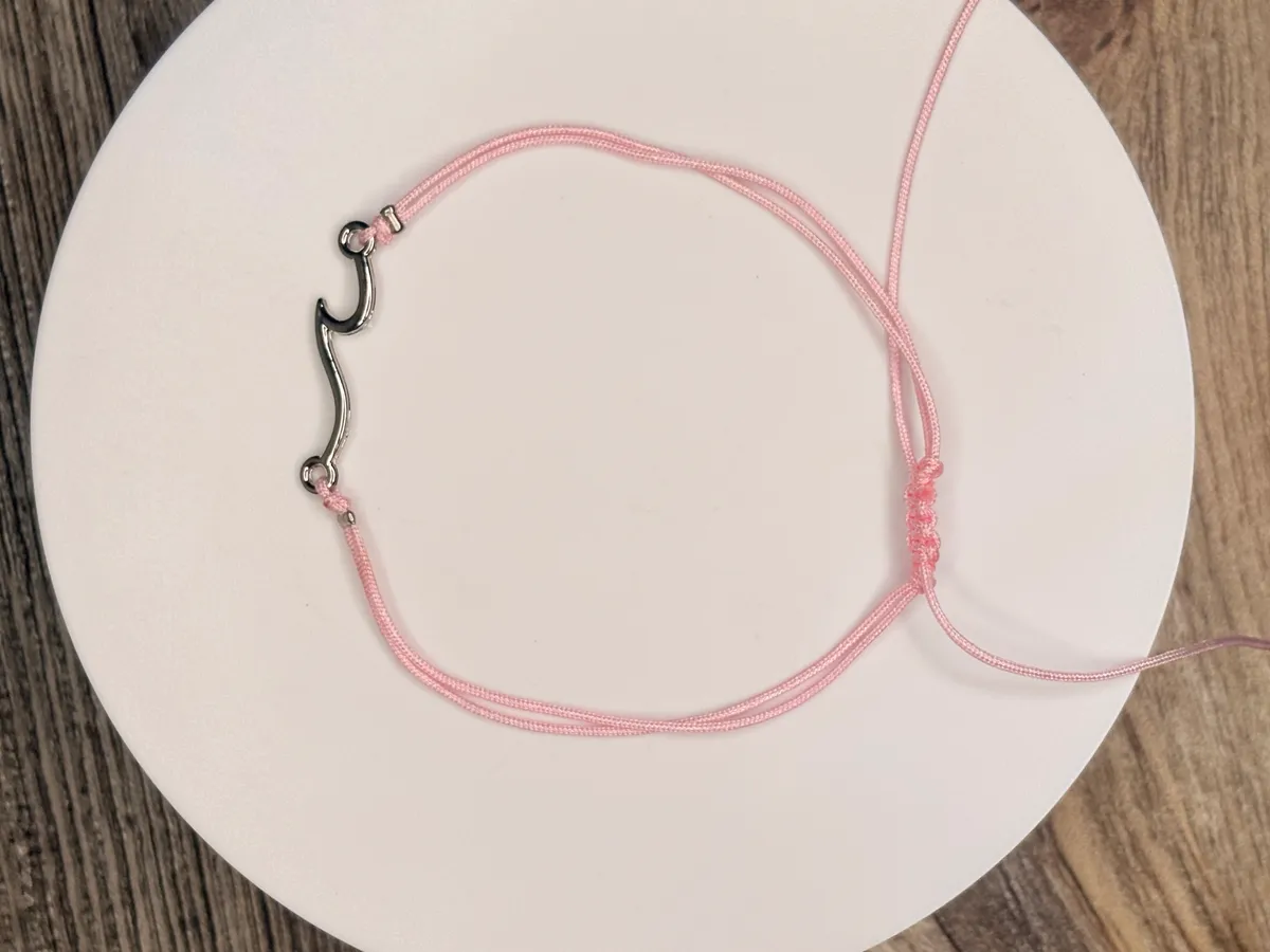 Pink wave bracelet — handmade bracelet by Beadiverse