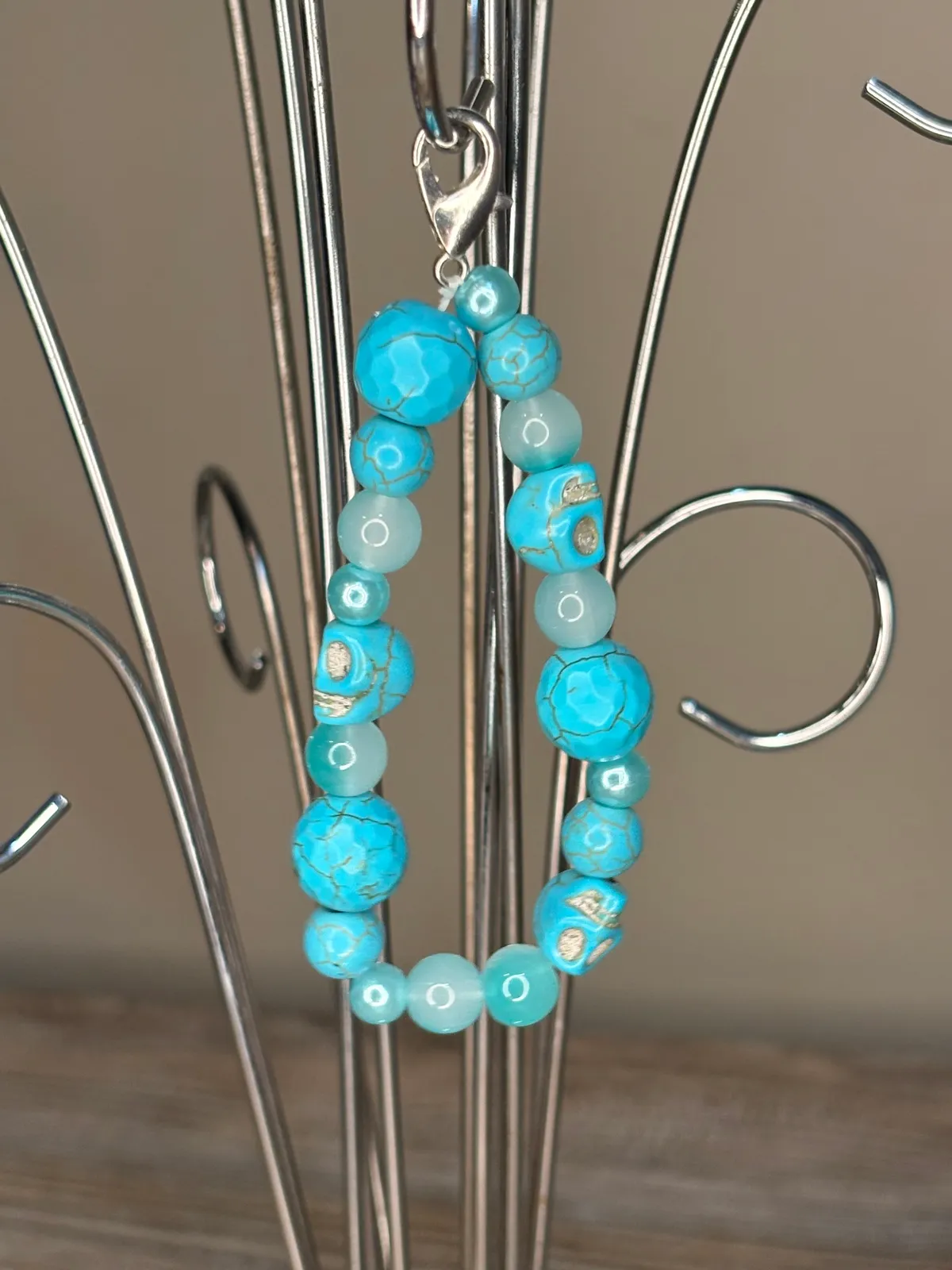 Teal skull keychain — handmade keychain by Beadiverse